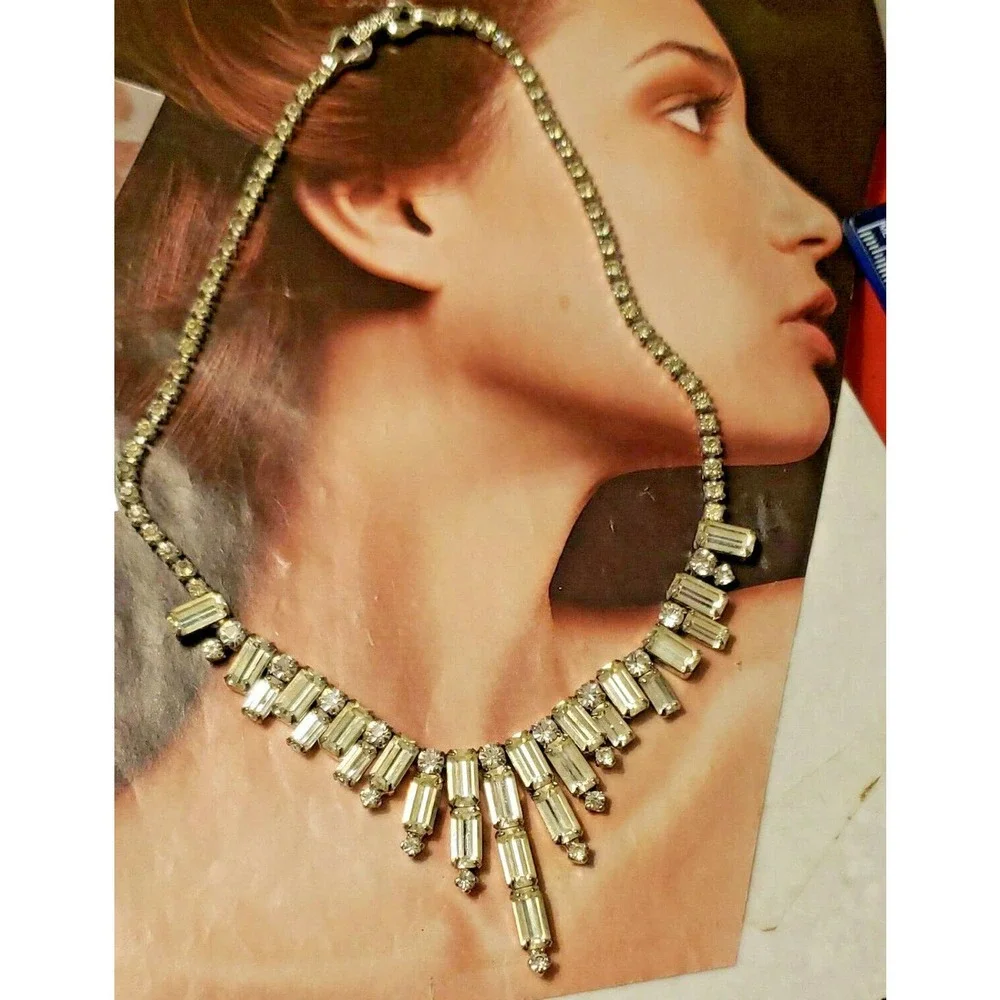 Glamorous Vintage Chunky Rhinestone Baguette Choker Necklace - Picture 7 of 8